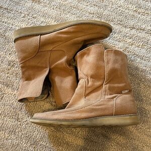 Sanuk Tan Women's Winter Boots